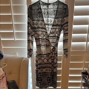 BCBGMaxAzria Black Long Sleeve Plunge Sheath Dress